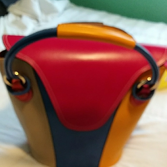 Other - A purse tote